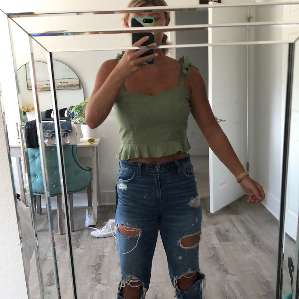 green crop top